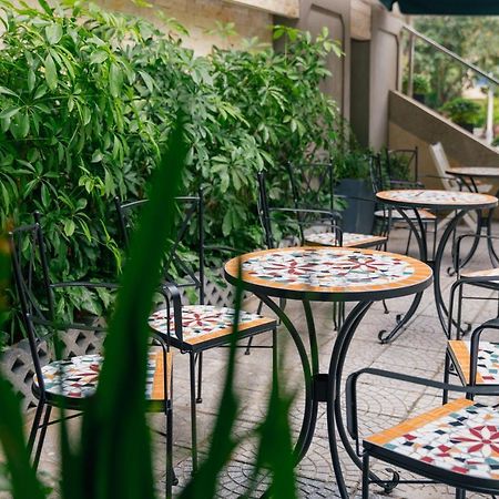 Beach House An Thuong Hotel Дананг Екстериор снимка