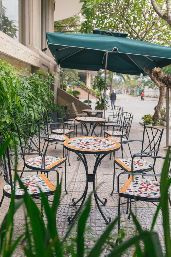 Beach House An Thuong Hotel Дананг Екстериор снимка